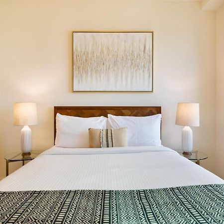 Maison Privee - Stunning Waterfront Apt With Marina View Nxt To Beach Dubai Exteriör bild