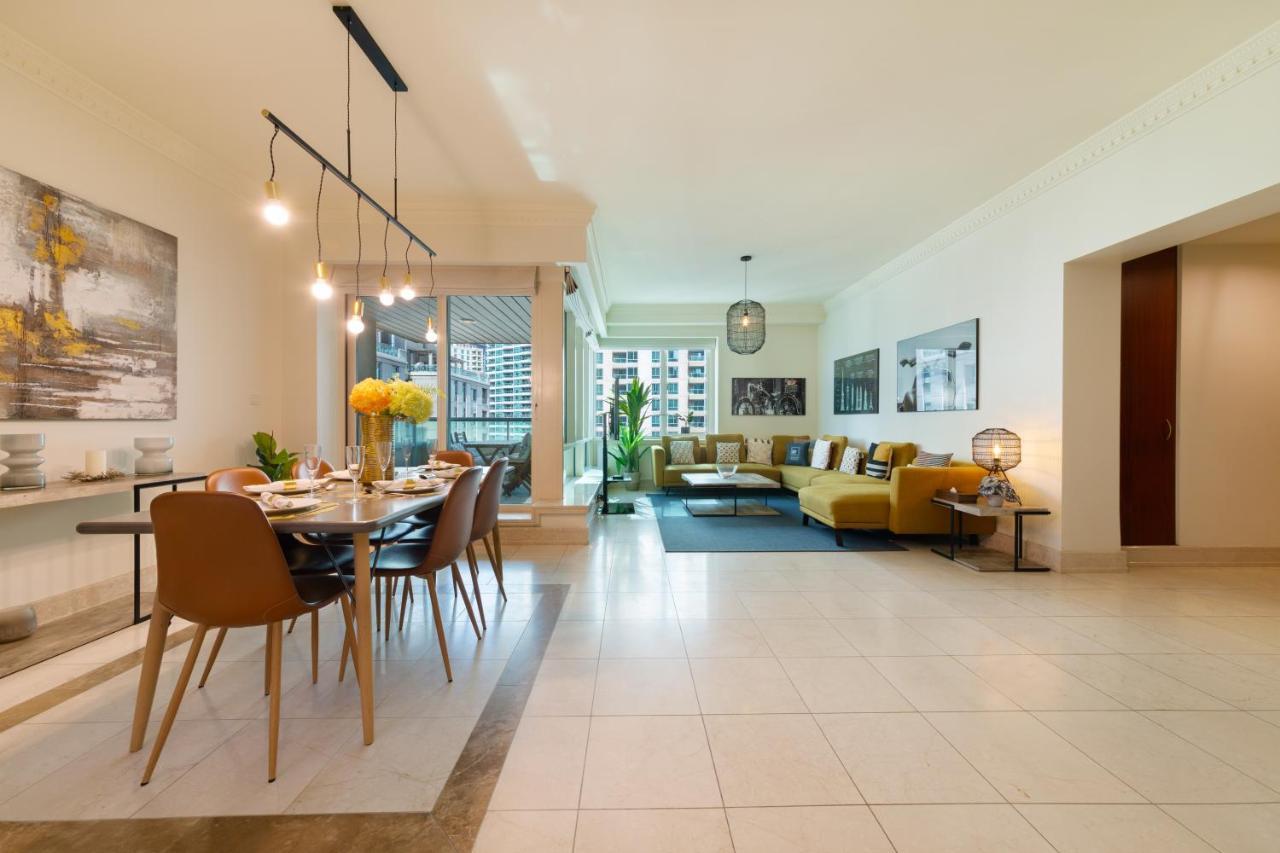 Maison Privee - Stunning Waterfront Apt With Marina View Nxt To Beach Dubai Exteriör bild